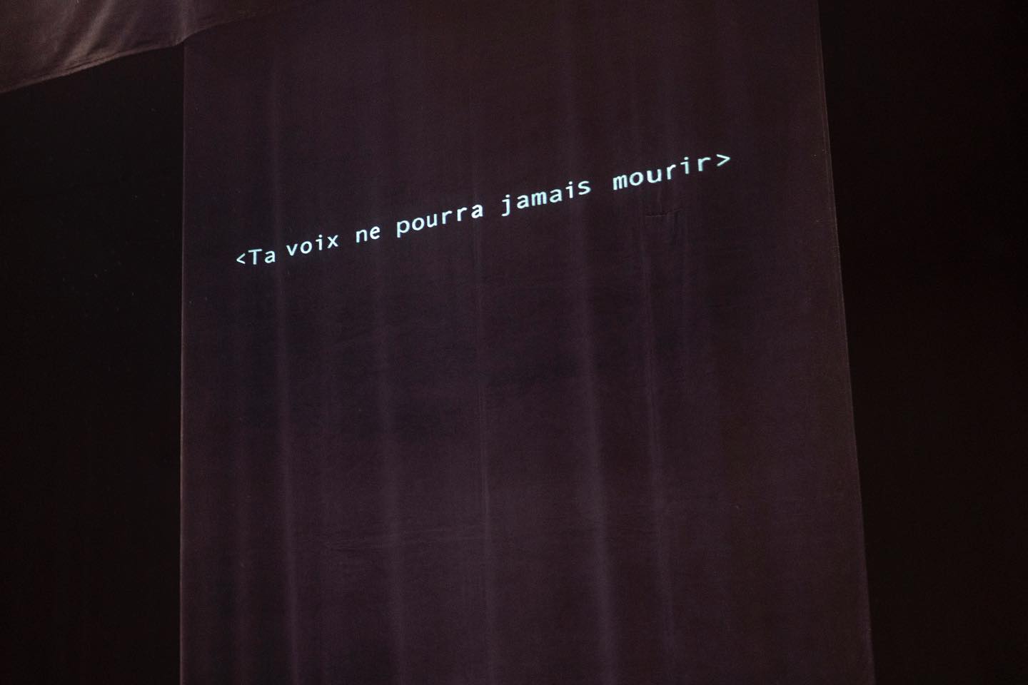 Just got dress rehearsal photos. So thankful for the precious “empty space” I got to create Diva Lazarus. Really hoping to develop this show further and bring it to wider audiences one day 🤞🏻
Credit: Festival Les Fabricants – CNSMD Lyon 2024 © Antoine Boureau
@theatrelarenaissance @cnsmdlyon_ad