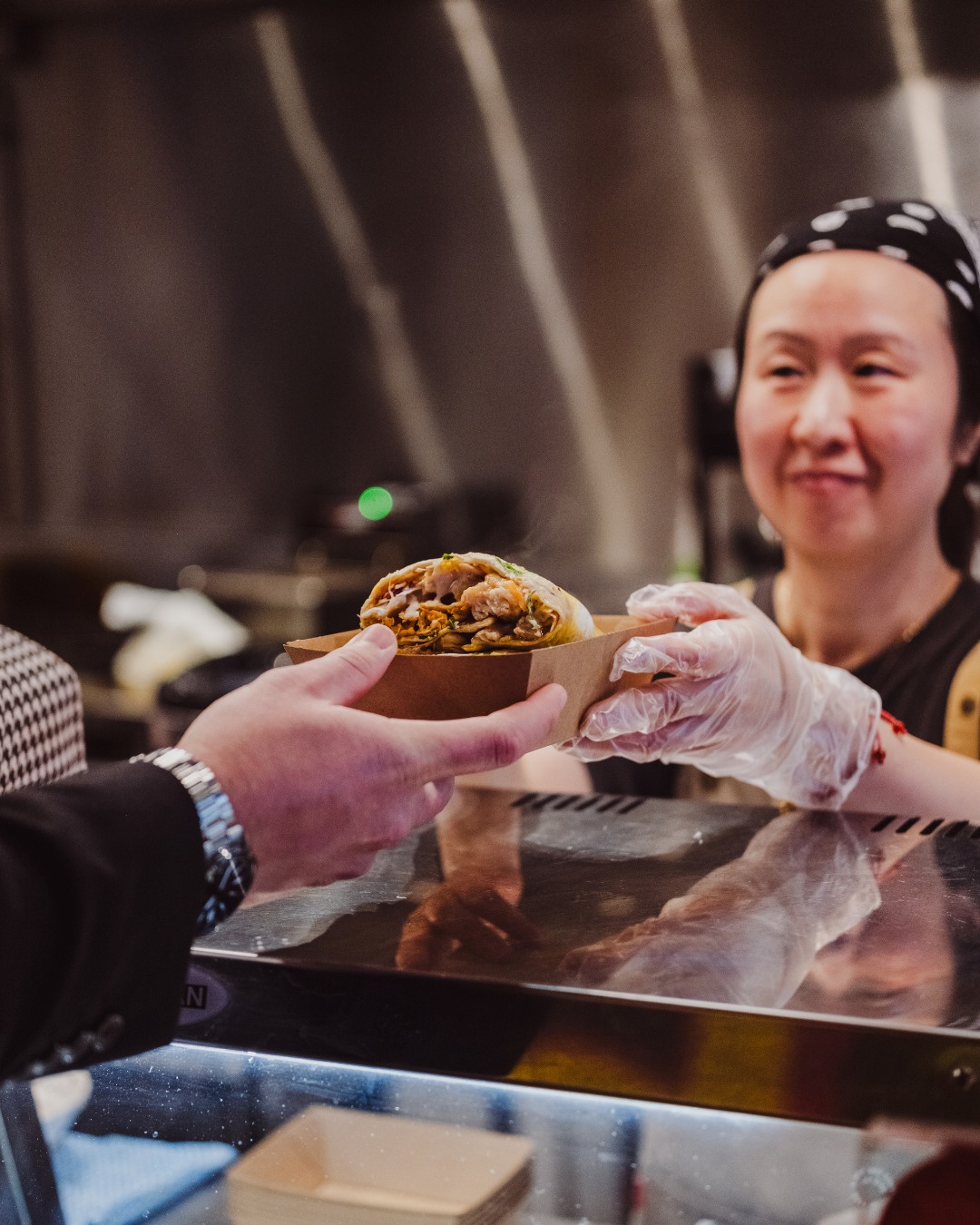 Grab your Chinese crepe fix from @mrcirclewellington 
Street food perfection right here at 18 Willis St.
�#18WillisSt  #WellingtonCBD #EatUp18Willis #WellingtonFood