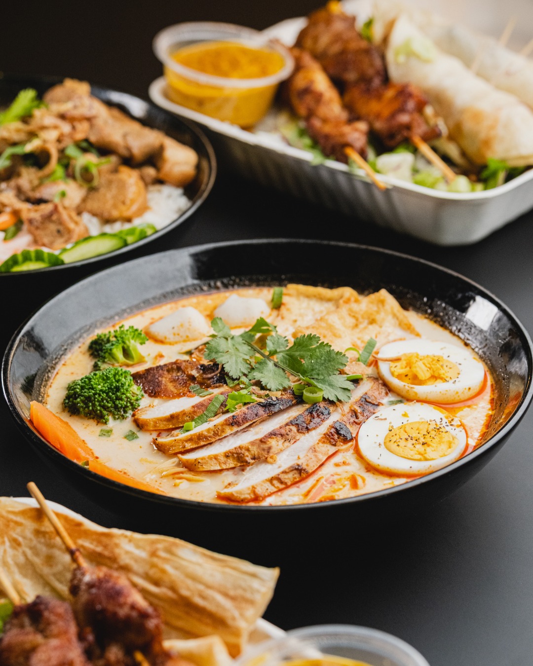 It gets chilly in windy welly and this chicken noodle soup from @satayme hits just right.
Packed with flavour, veggies, and a soft-boiled egg for good measure. 
Find your warm-up at 18 Willis St.
#18WillisSt  #WellingtonCBD
