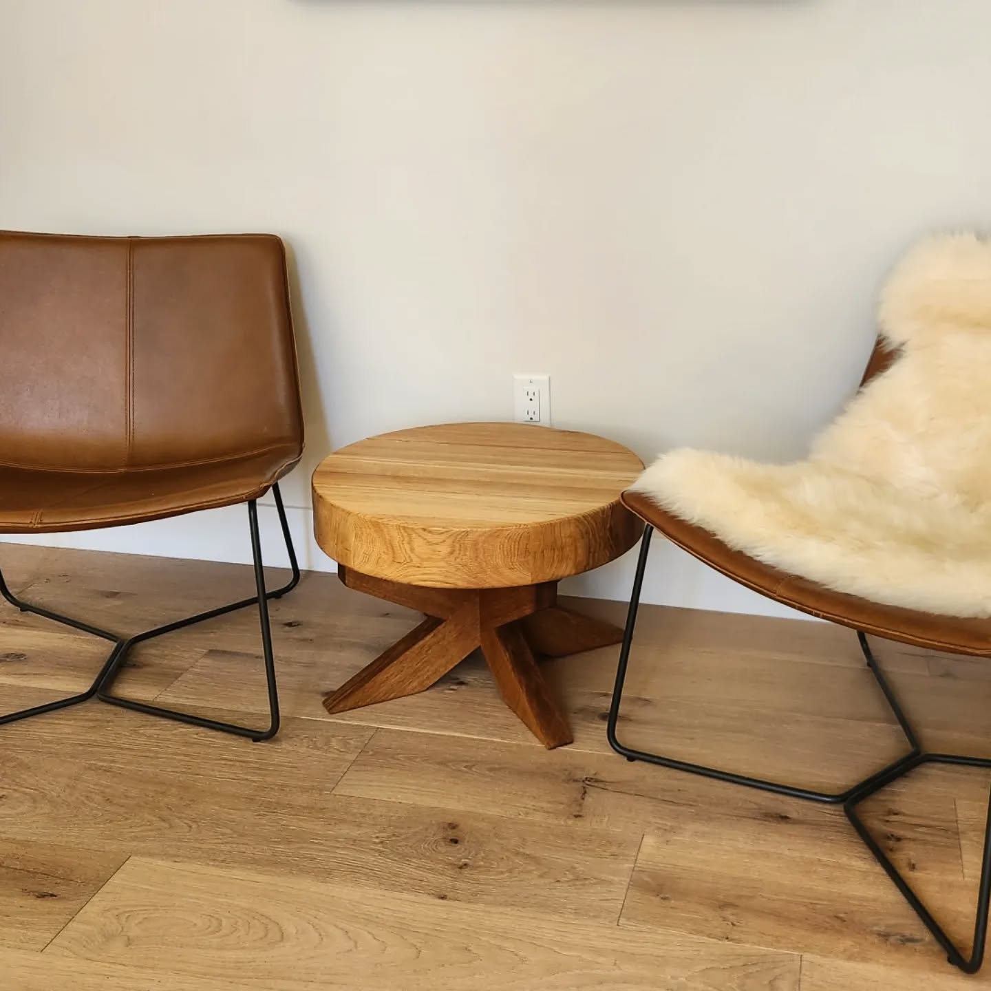 Delivered this beast of an end table to a previous client in Stanley this weekend. Matching the coffee table we made for them earlier this year, it has a similar 4 inch thick top with a "x" table base. Made from 100% White Oak, this end table is built to last! 
These tables are in their rental property with beautiful fews of the Sawtooth Mountains! Highly recommended the stay! Dm for contact info. The last photo is the view from the front door!
Wood: @hudsonandwestmeridian
Finish: @rubiomonocoatusa 
#supportsmallbusiness #shoplocal #buyidaho #sawtoothmountains #stanley #idaho #veteranowned #smallbusiness #woodpreneur #woodworking #customfurniture #custom #table #whiteoak