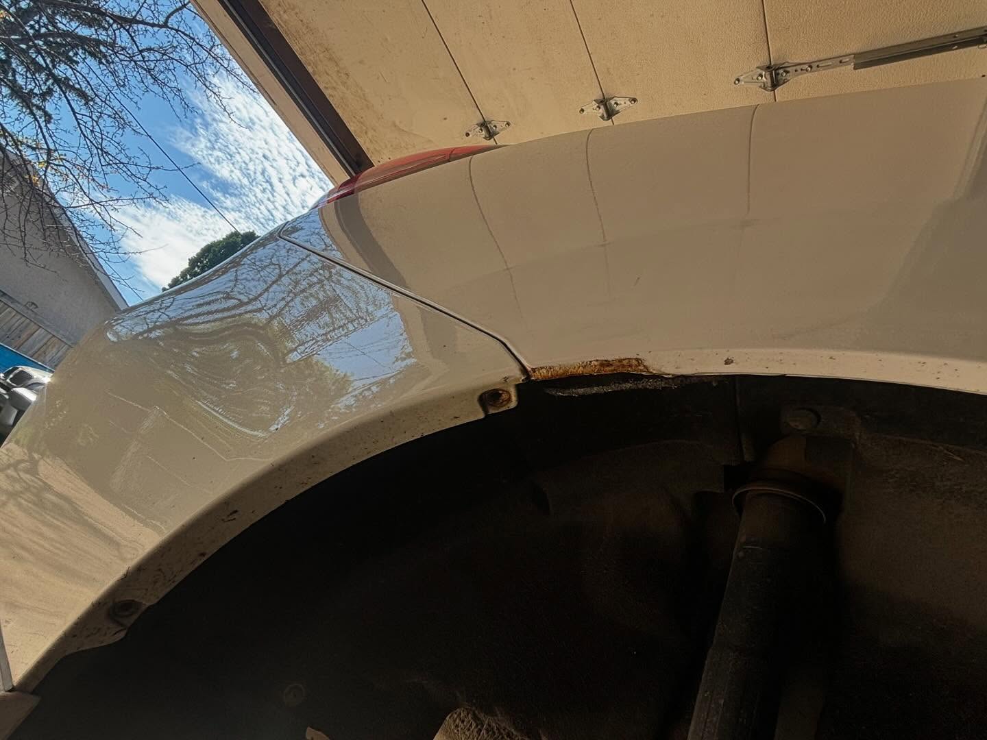 Rust repair on a 2016 Honda civic SI