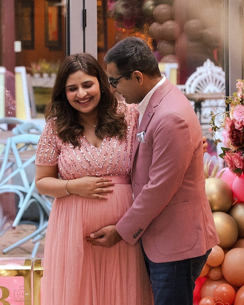 Growing a little miracle inside me🪽
.
.
Baby shower photoshoot for cutest mom @shubhikalra ♥️