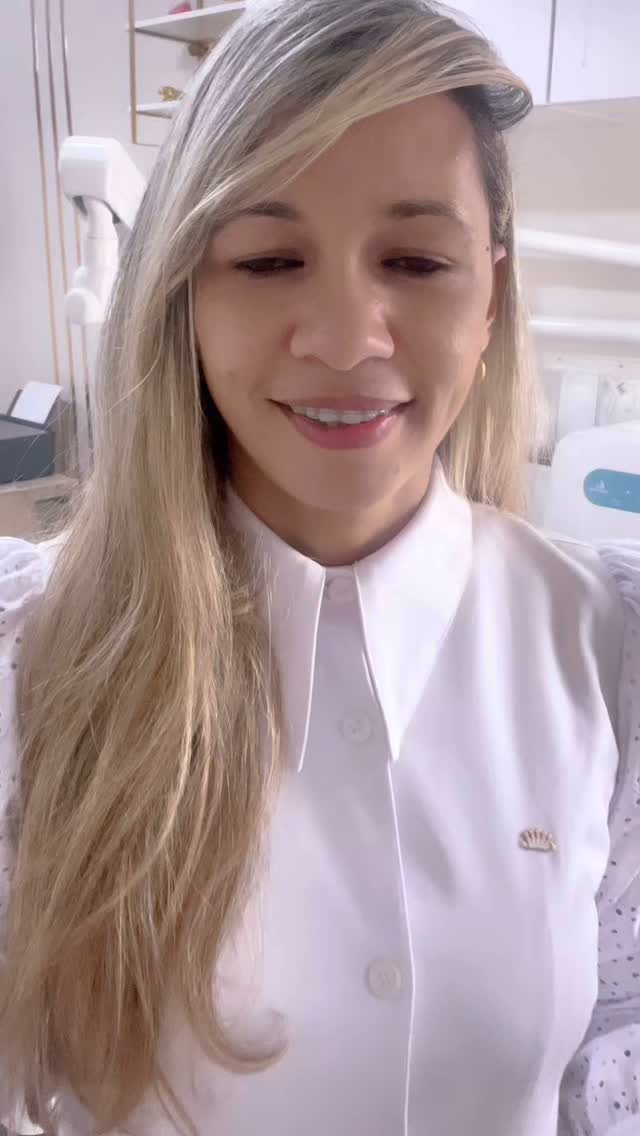 Quer saber se o clareamento dental é ideal para você? Me chama no direct ou agende uma avaliação.
Vamos deixar seu sorriso ainda mais radiante!
🤍✨