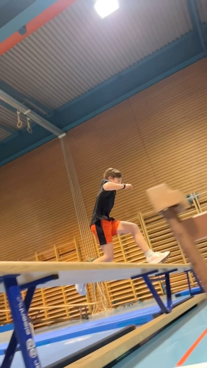 Vuoi anche tu fare parte del gruppo? #parkourticino #ticinosport #ticinoperbambini #sportkids #kids #familytime #kevindelco #scuolaparkour