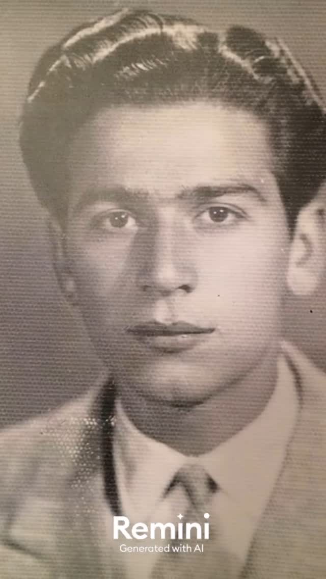 Remembering my lovely dad on Father’s Day, as a young man and on the happiest day of his life ❤️❤️❤️❤️ 💍👰🏻♀️
#fathersday #wedding #weddingday #happiestday #lovebirds