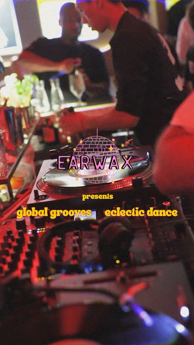 🌍 Global grooves, rare cuts, and vinyl-only rhythm rituals — Earwax returns to VNYL for round two this Wed, Oct 15, from
8 PM – 2 AM
Selectors @frenchtoast.selector & @funkychapati are bringing you an all-wax session of deep funk, disco, and globe-trotting house made to move bodies and minds 🪩
VNYL Hi-Fi, Bluewaters, Dubai
75 AED + 1 drink / Women free till 12 AM
Happy hour on select food & drinks till midnight
DM us to book or WhatsApp +971 52 249 4004.
#Earwax #VNYLHiFi #globalgrooves #eclecticdance #vinylonly