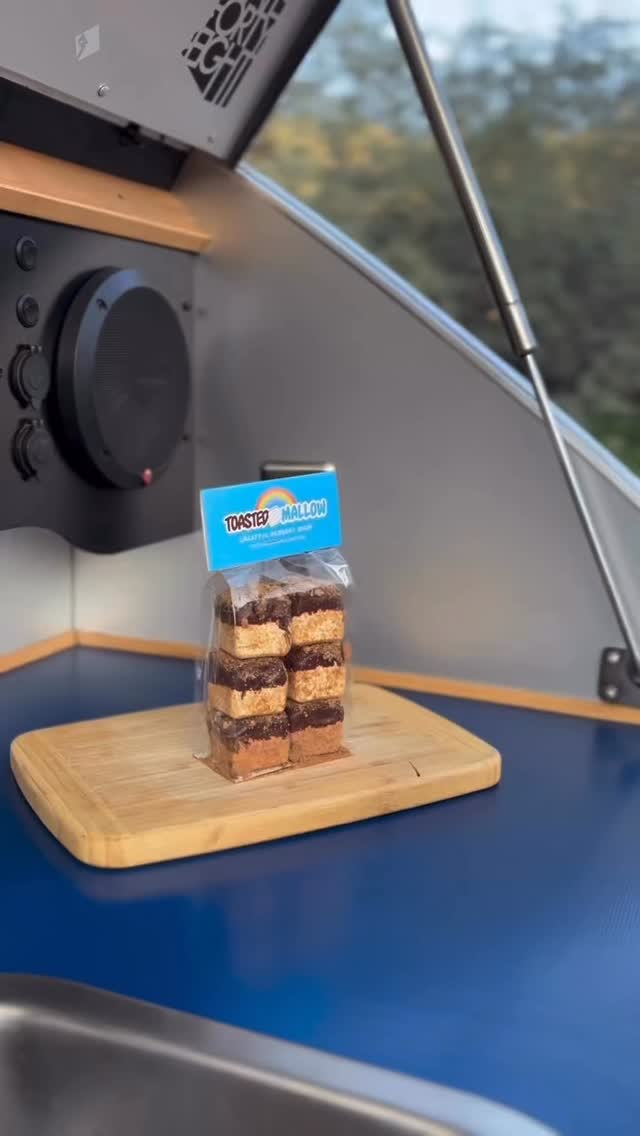 100% Arizona Experience.
.
✅ Camping in a PinDrop®️
✅ Toasting Toasted Mallows
✅ Views alongside the historic Sheep’s Bridge Verde River crossing
✅ Listening to the Meat Puppets
✅ Rockford Fosgate sound system
✅ All solar-powered by the Arizona sun.
.
It doesn’t get much better than this. Recharge Your Wonder.
.
#madeinarizona #madeinusa #camping #pindroptraveltrailers #microcamper #traveltrailer #teardroptrailer #rockfordfosgate #toastedmallow #statefortyeight #arizona