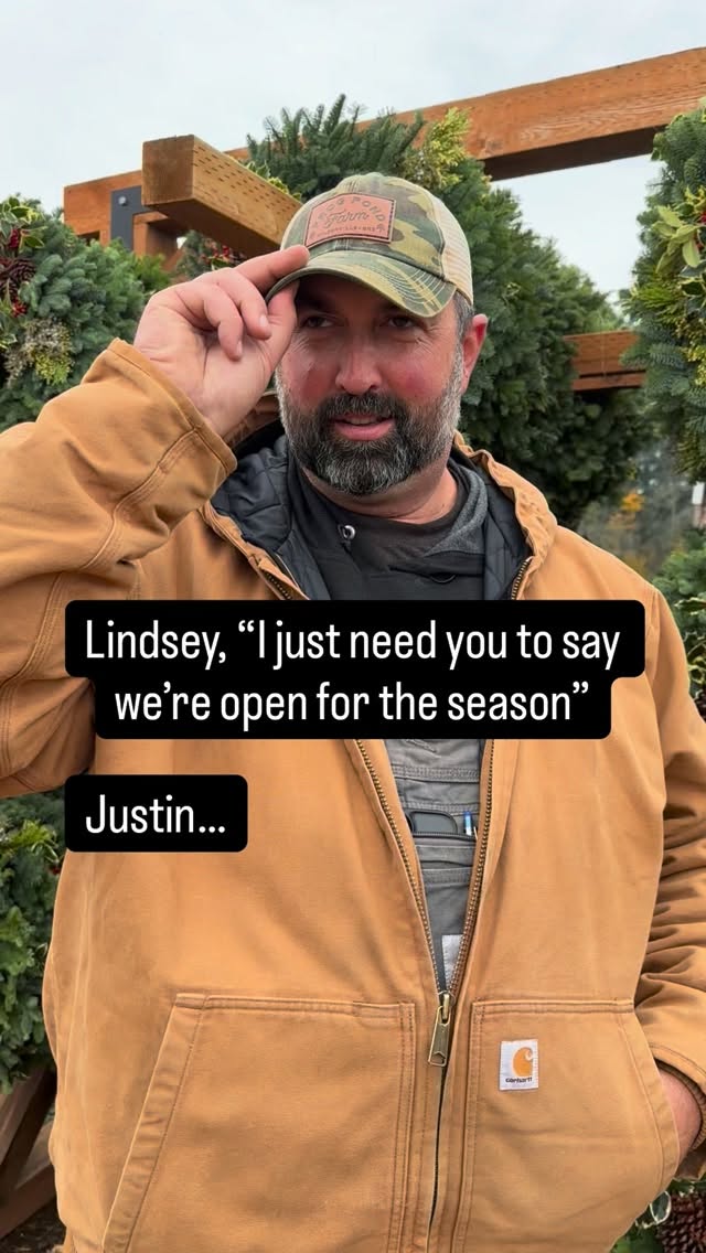 It’s ok Farmer Justin, you get an A for effort!
There’s no place like Frog Pond Farm at Christmas. Discover it for yourself each weekend through December 21st.
⏰ Open 9-5, Fridays - Sundays
📍 2983 SW Advance Rd, Wilsonville, OR
🌲No entry fee | Dog Friendly | Trees & Decor