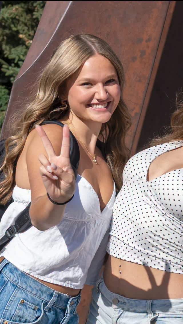 Love seeing these smiling Vandals on campus. Tag who you see in the comments. ✌️😁 #WorldSmileDay #VandalSpiritFriday #UIdaho