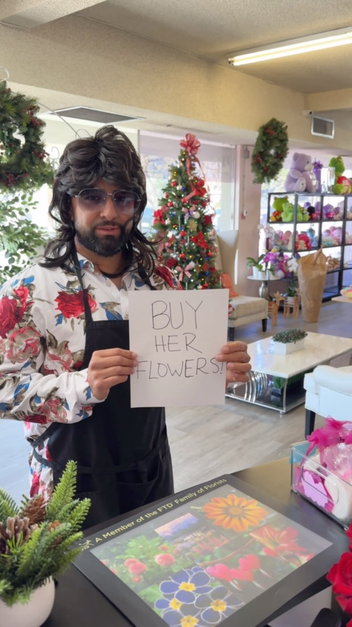 Buy Her Flowers…from Karla’s Flowers of course 😁👌🏽💐
#flowers #flowershop #buyherflowers #girlsloveflowers #itsasign #relationships #inlove #fyp