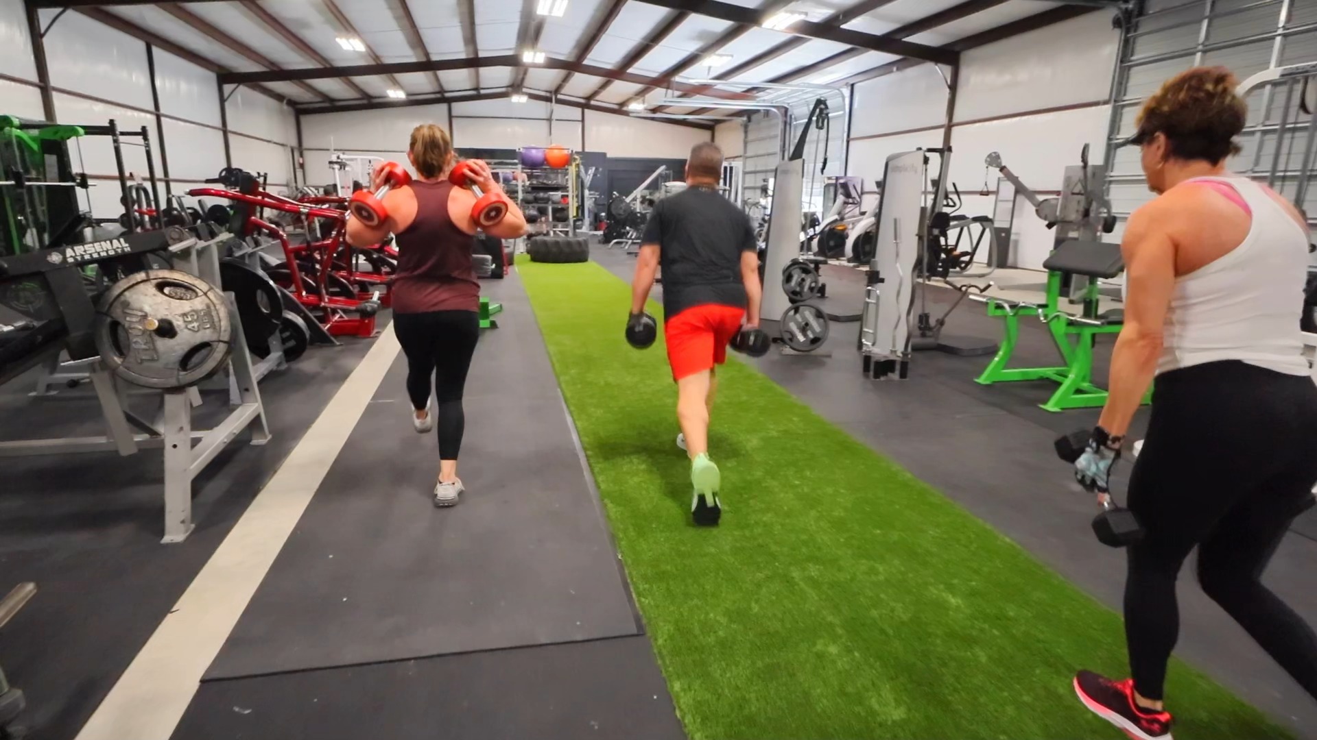 🔥 Strength in numbers! 🔥 Our group fitness sessions at Synergy Fitness are all about pushing limits, building confidence, and supporting each other every step of the way!
💪🏽 Ready to join the #FitFam and crush your goals? Let’s get after it together! Sign up now at raesmithfitness.com/group-training . Monthly packages also available! #SynergyStrong #GroupTraining #RaeSmithFitness #weightloss #Bodyrecomp #StrongerTogether #fitness #willowpark