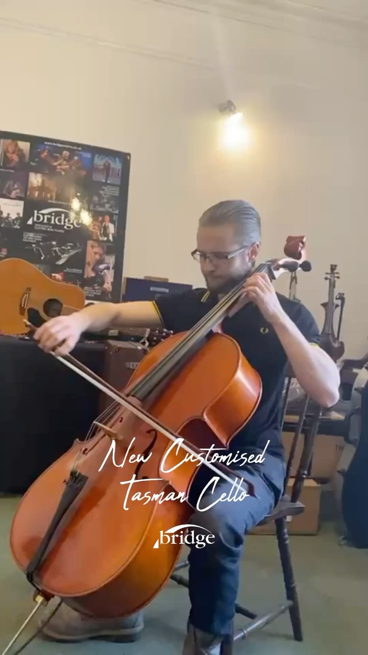 Lovely to have @stephendonoghuecello visit us last week collecting his new customised Bridge Tasman Cello.
We had fun trying out the key pegs … and where to keep the spare key? 🤔😂
📸 Stephen Donoghue, Musician & Ceris Jones Owner & Director Bridge Violins 🎻
.
.
.
#celloplayer #BridgeTasman #ElectroAcousticCello #electriccello #bridgecello #celloplayer #Tasman #ElectroAcousticCello #electriccello #bridgecello #Musician #StephenDonoghue #electroacoustic #customisedcello #customisedelectriccello #customisedtasmancello