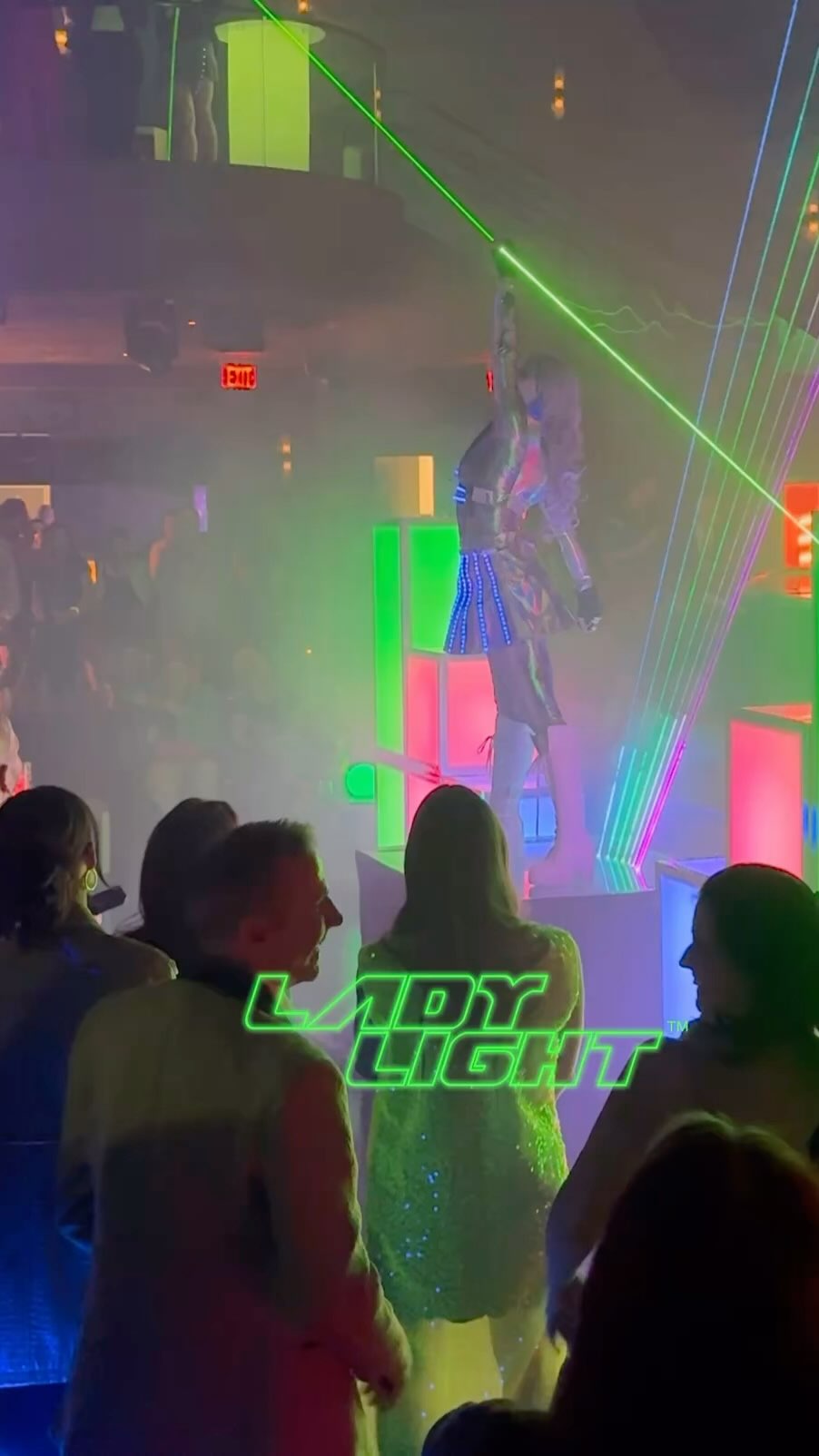 Lasergirl 80s remix performance at corporate neon/glow party was a hit! #lasergirl #laseract #neonparty #glowparty #ledentertainment #laserman #lightbender #wowfactor #corporateentertainment #eventprof #partyplanner #hitech #futuristic