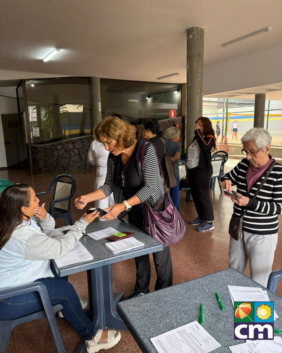Hoje é dia de #tbt, dia de relembrar como foi a campanha de vacinação contra o vírus da Herpes Zoster.
A Dra.Zilá Abdala falou dos perigos desse vírus e tirou dúvidas, logo depois o laboratório Hermes Pardini serviu um delicioso café da manhã 💙 Por fim, várias pessoas vacinaram e agora estão imunes 🙌🏻
Lembrete: para quem não conseguiu vir na terça-feira, no sábado, dia 31 de maio, o Laboratório voltará ao Clube para quem quiser se imunizar também 💙
Preços especiais para associados e alunos.