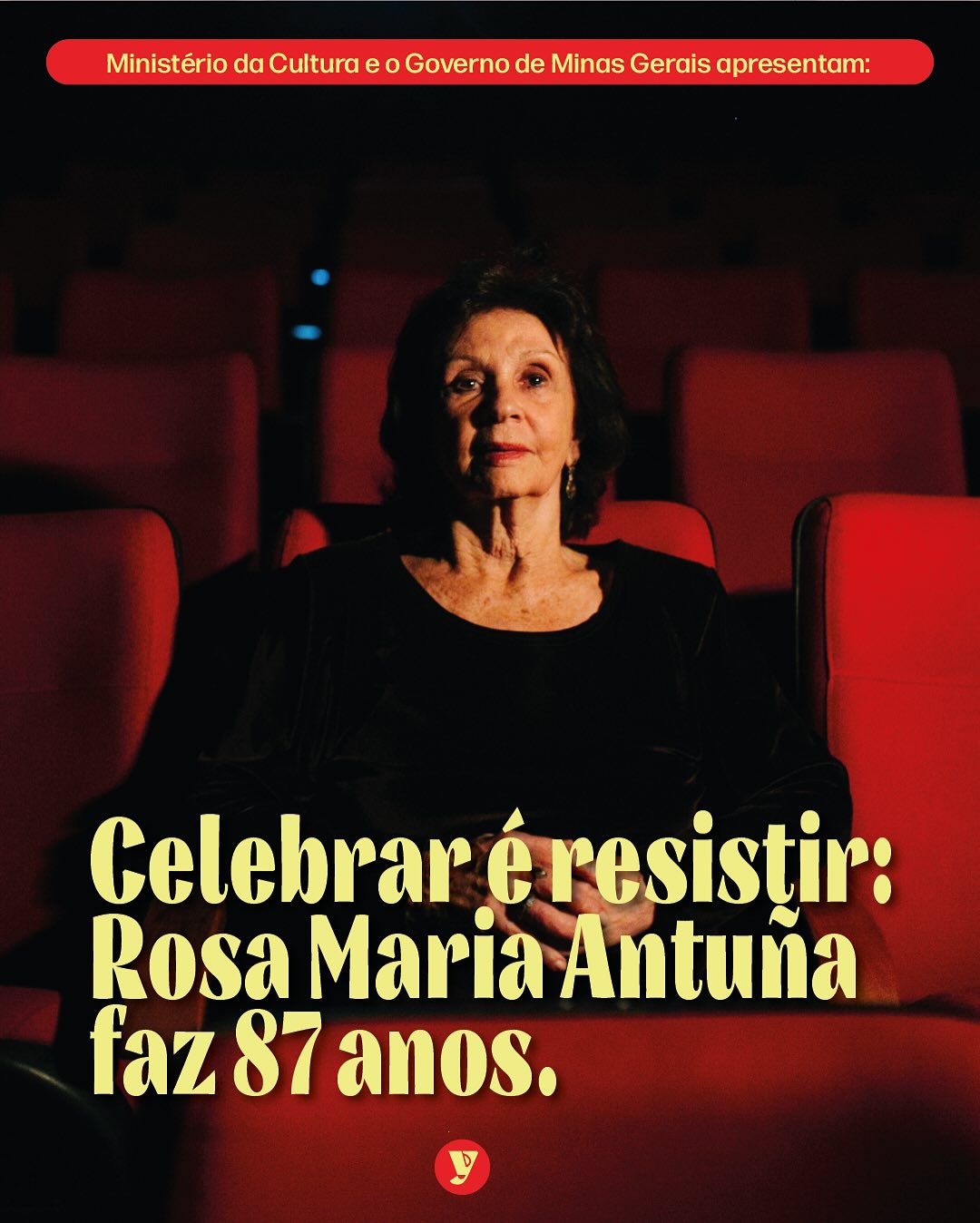 🌹 Rosa Maria Antuña faz 87 anos
Nascida em uma Belo Horizonte dos anos 1930, realizou, pioneiramente, dois filmes na década de 1960 que, juntos, somam pouco mais de cinco minutos. Mas foi tempo suficiente para ensejar reverberações. Reivindicar Rosa, e seu nome, é reconhecer as ansiedades, medos e desejos que ainda atravessam as (não) cineastas do presente. Com ela e muitas outras, não podemos esquecer que a crítica tem vocação memorialística. Escrever sobre cinemas “menores” engrandece um projeto de contra-história.
📖 Leia os textos sobre Rosa no Sara y Rosa:
• O Cinema é uma Rosa, por Izabela Silva
• Rosae Rosa, Solo e o Milagre da História, por Juliana Gusman
sarayrosa.com
#RosaMariaAntuña #CinemaBrasileiro #MemóriaViva #HistóriaDoCinema #SaraYRosa
🇪🇸
🌹 Rosa Maria Antuña cumple 87 años
Nascida en una Belo Horizonte de los años 1930, realizó, de manera pionera, dos películas en la década de 1960 que, juntas, suman poco más de cinco minutos. Pero fue tiempo suficiente para generar reverberaciones. Reivindicar a Rosa, y su nombre, es reconocer las ansiedades, miedos y deseos que aún atraviesan a las (no) cineastas del presente. Con ella y tantas otras, no podemos olvidar que la crítica tiene una vocación memorialística. Escribir sobre cines “menores” engrandece un proyecto de contra-historia.
📖 Lee los textos sobre Rosa en Sara y Rosa:
• El cine es una rosa, por Izabela Silva
• Rosae Rosa, Solo y el milagro de la historia, por Juliana Gusman
sarayrosa.com
#RosaMariaAntuña #CineBrasileño #MemoriaViva #HistoriaDelCine #SaraYRosa
