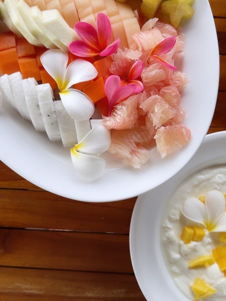 brekkies in bali ๐๐ฅ
#breakfast #brunch #bali #outdoor #sharing #adventure #travel #pancakes #bali #indonesia #eggs #protein #catering #cater #privatechef #chef #seasonal #tropical #fruit #mango