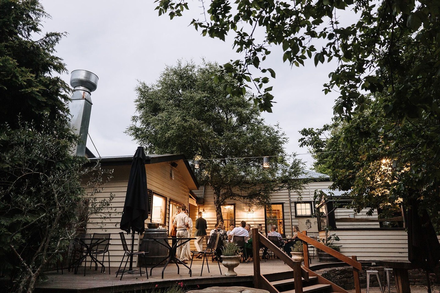 The beer garden deck at dusk… we’re fairly sure most of the world’s big problems get solved right here each evening.
Image via @finderseekerphotography
.
.
.
.
.
.
#trentham #hepburnshire #daylesfordmacedonlife #macedonranges #cosmotrentham #thecosmopolitanhotel #onehourout #onehouroutofmelbourne #regionalvictoria #visitmacedonranges #visitvictoria