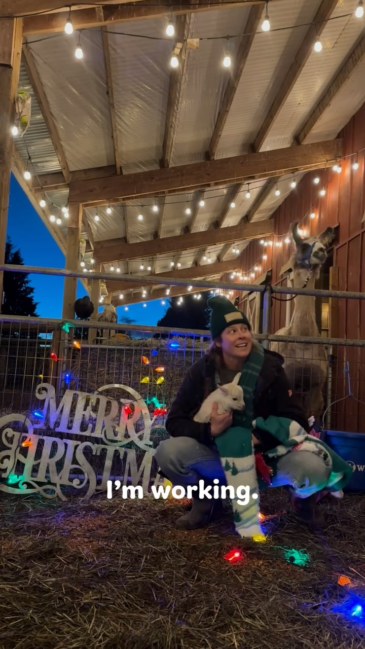 📢 Quality content doesn’t just make itself Farmer Justin!
Christmas season is right around the corner!!! 🎄