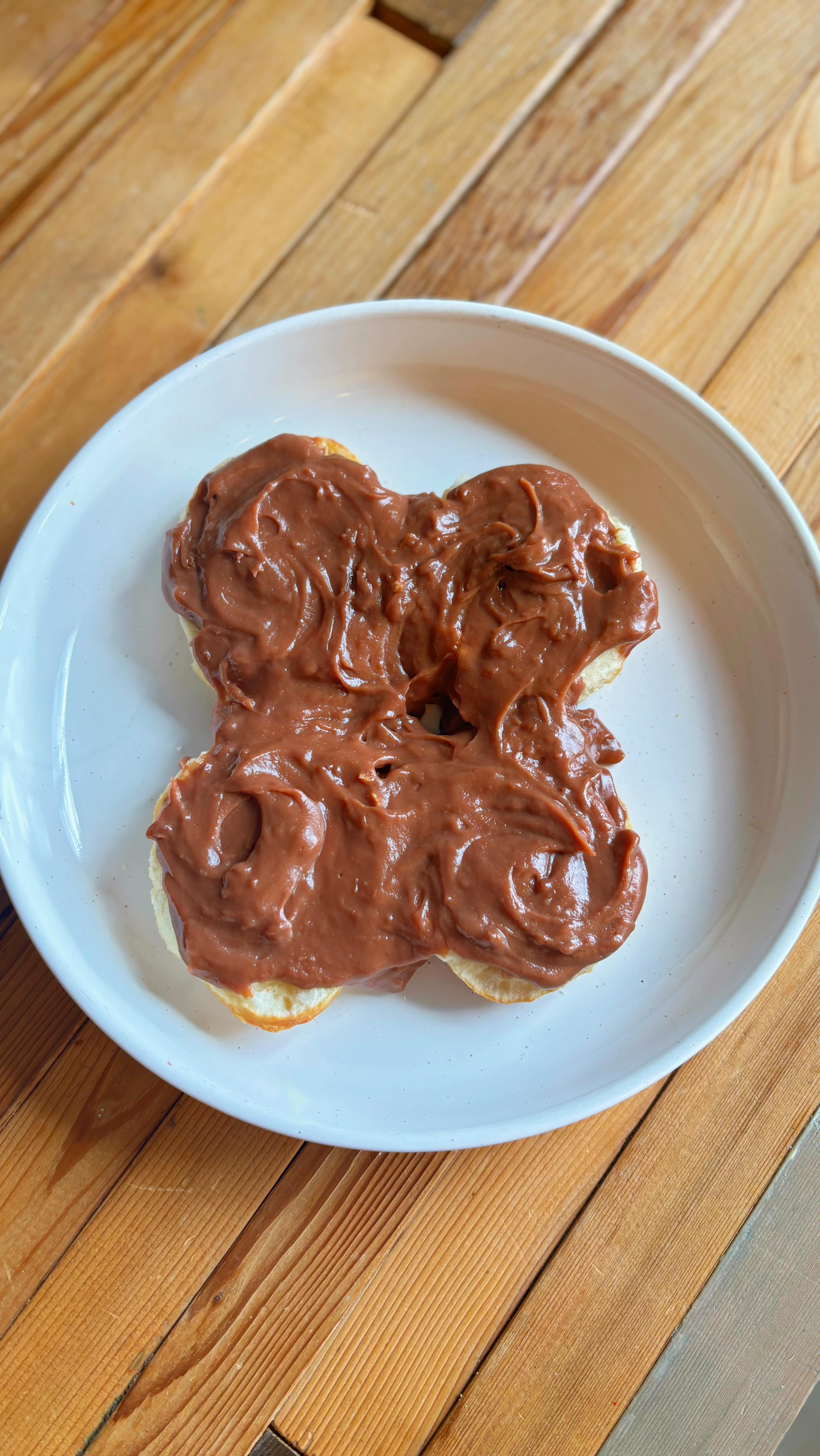 Stirred slow, served warm, and sweeter than a Dolly chorus. 🍫
Chocolate gravy is back — come dig in at brunch tomorrow from 11-3!
📍Southern Tail Brewing
🗓️ Every Sunday
⏰ 3 PM