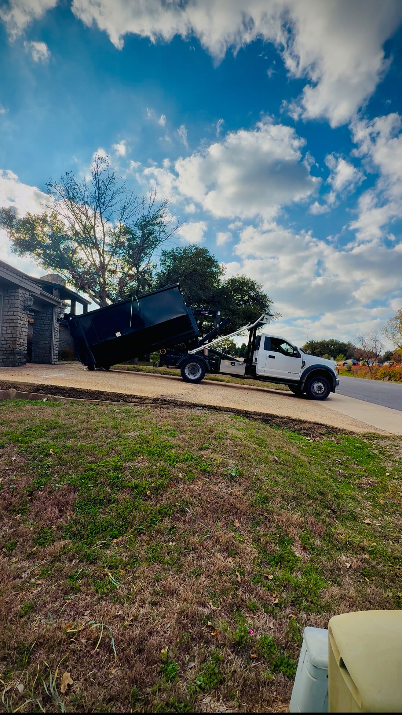 Hook 🪝 lift, all. Day. Every. Day! Making dumpster rentals and junk removal easy! #dashawayjunkhauling #dashawaydumpster #wethebest #junkremoval