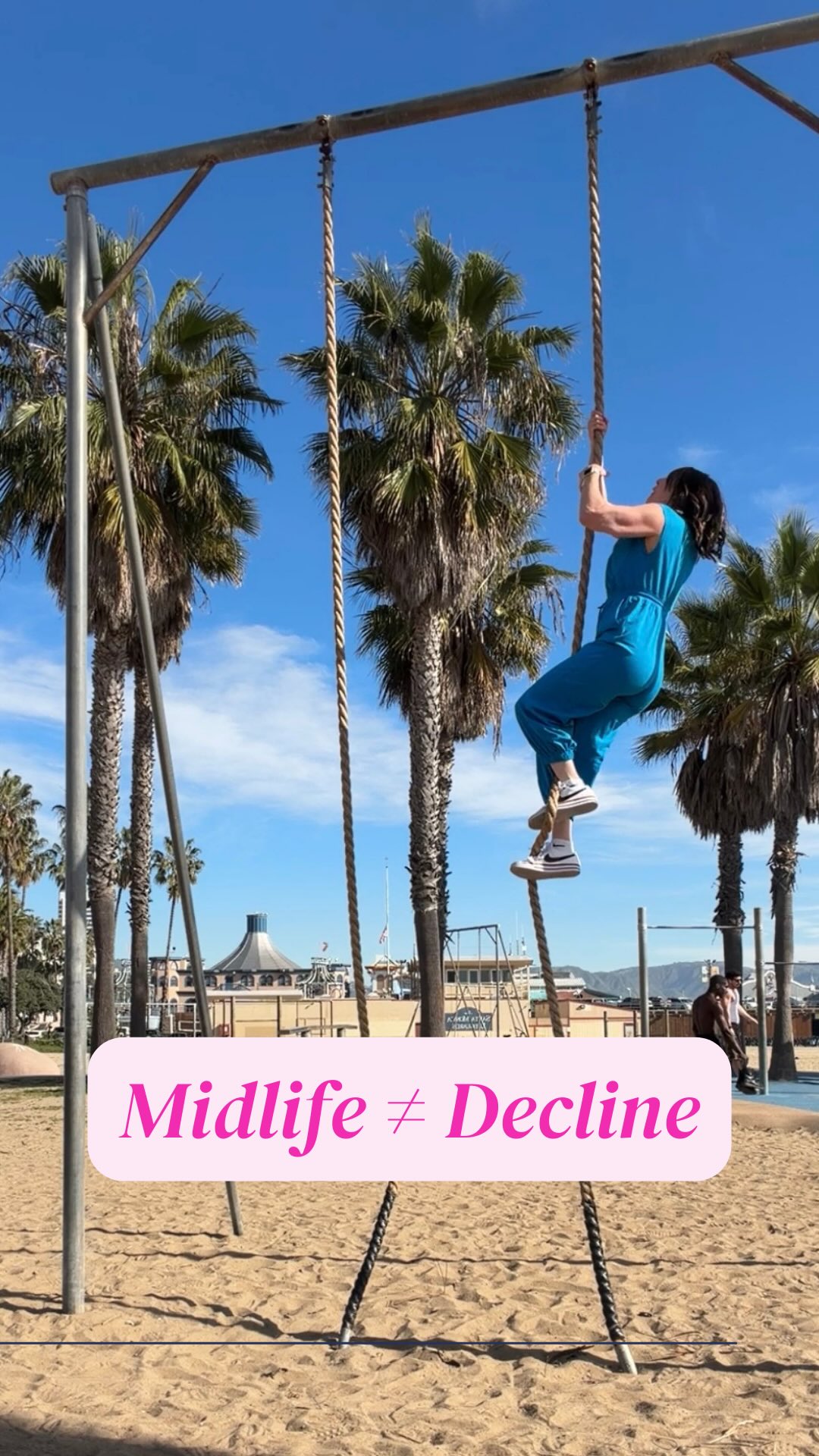 Fresh off the red carpet and straight onto Muscle Beach 💪 doing things we were told we’d “age out of.”
Not as strong as I once was…
But a whole lot stronger than the version of me who stopped trying.
I’ve been lifting for decades — but please hear this clearly: it’s never too late to start. 📢
Beginners belong here too.
Muscle loss and bone loss accelerate in perimenopause. That’s not fear — that’s physiology.
Which means strength training isn’t optional if you want to age well… it’s essential.
Still proving that strong at 50+ is the standard, not the exception. 💥
Lift weights. Stay active. Defy expectations.
