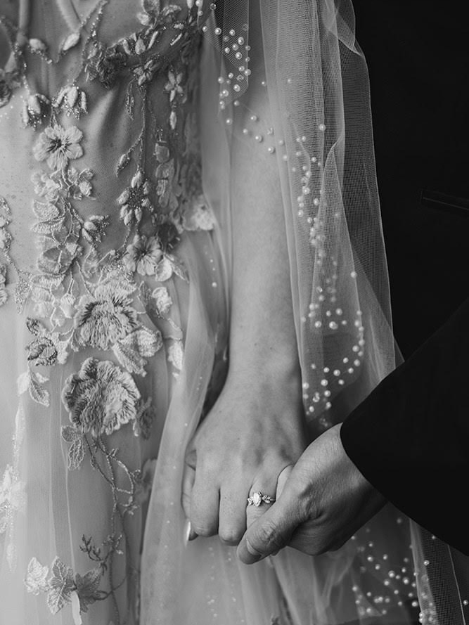 As your planner we love the quiet moments, the holding of hands, the ceremonial kiss, the quick glances of adoration you share throughout the day. We see your love and are honoured to bear witness to the magic of your love story.
Photo 1 + 2: @amberhughesphoto with @plannedbysandy
Photo 3 + 4: @jo.and.glo with @plannedbyjill
Photo 5 + 6: @brooklyndphotography with @plannedbysydney
#dreamgroupplanners #vancouverweddingplanner #vancouverwedding