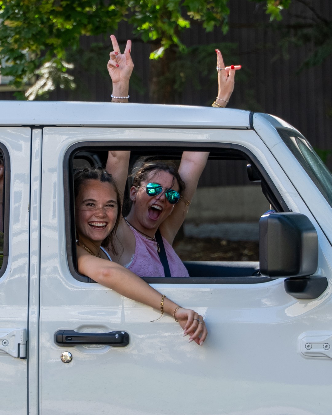 V's up and peace out, see you in the fall, Vandals! ✌️
#VandalSpiritFriday #Summer