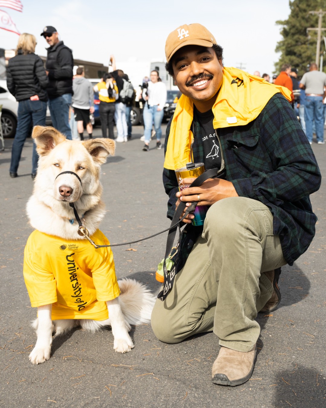 Appreciation post for the dogs of the Vandal tailgate. If you know one of these dogs, give them a pet for us. 🐶💛
#VandalSpiritFriday #UIdaho #Tailgate